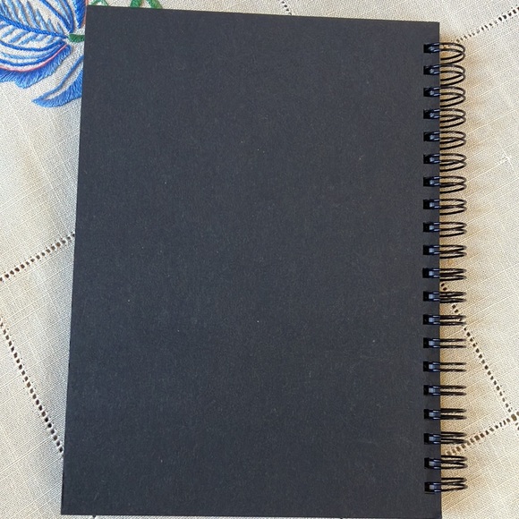 Kenneth Cole notebook - Picture 3 of 4